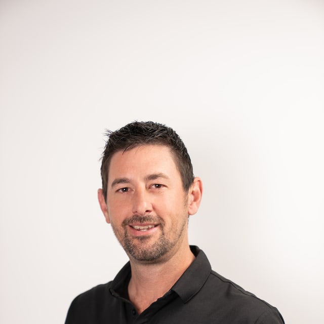 Antonio MacFarlane — 