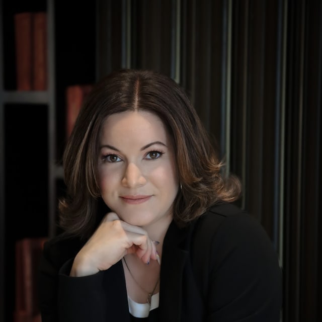 Jenna Lavin — 